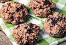 Cookies light al cacao ed avena | Semplici e golosi Cookies light al cacao ed avena - ricettasprint