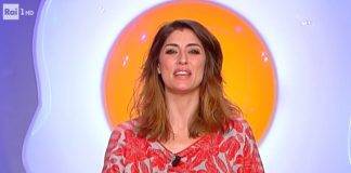 Elisa Isoardi Ritorna in tv in uno studio al buio foto - ricettasprint