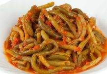 Fagiolini al pomodoro | Contorno succulento e gustoso Fagiolini al pomodoro - ricettasprint