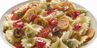 Farfalle con carciofi olive capperi peperoni funghi - ricettasprint