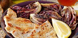 Fette di pollo con radicchio alla griglia - ricettasprint