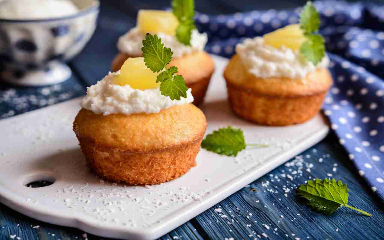 Muffin yogurt e ananas FOTO ricettasprint