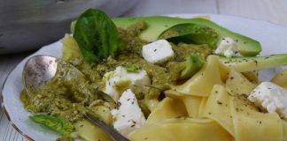 Pappardelle con pesto di pistacchi avocado e stracchino - ricettasprint