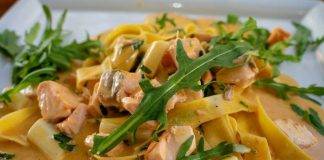 Tagliatelle cremose al salmone e rucola ricettasprint