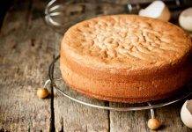 Torta 15 minuti al cioccolato bianco | Una torta semplice e veloce Torta 15 minuti al cioccolato bianco FOTO ricettasprint