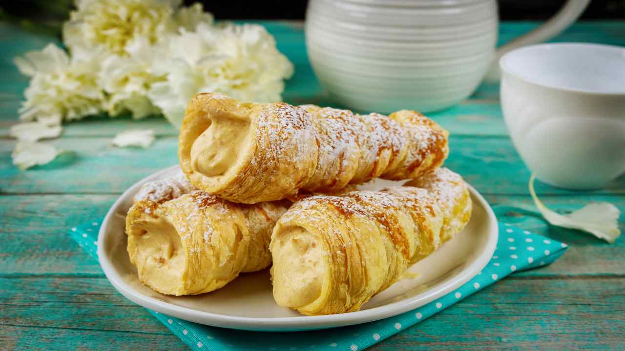 Cannoli alla crema