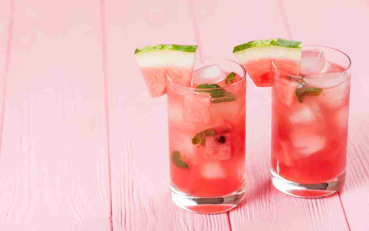 Cocktail di anguria e prosecco FOTO ricettasprint