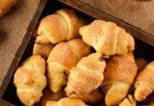 Cornetti pera e yogurt - ricettasprint