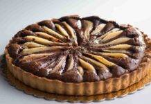 Crostata pere e cioccolato con ricotta | Super golosa e super facile Crostata pere e cioccolato con ricotta