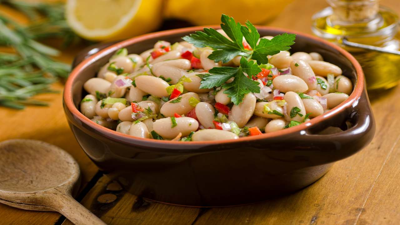 Fagioli in pinzimonio con peperoncino