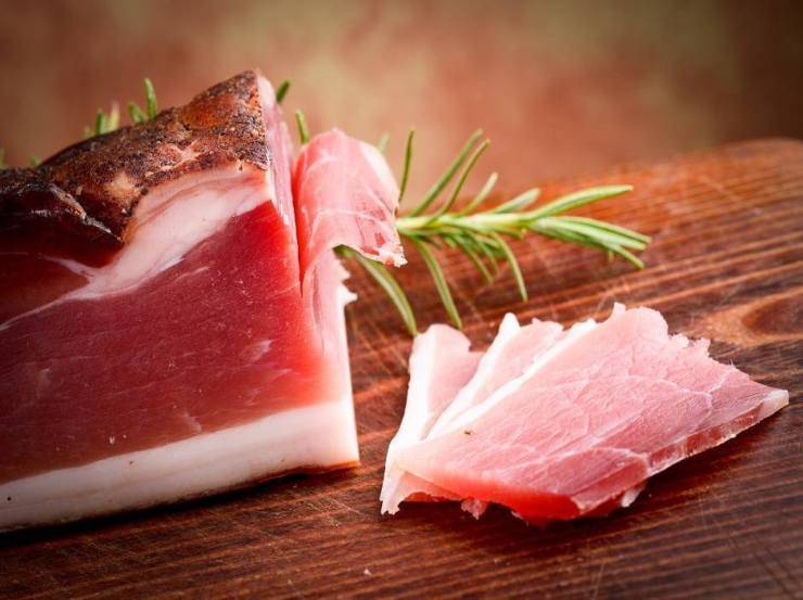 Pasta ai formaggi e speck