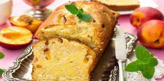 Plumcake pesche e yogurt