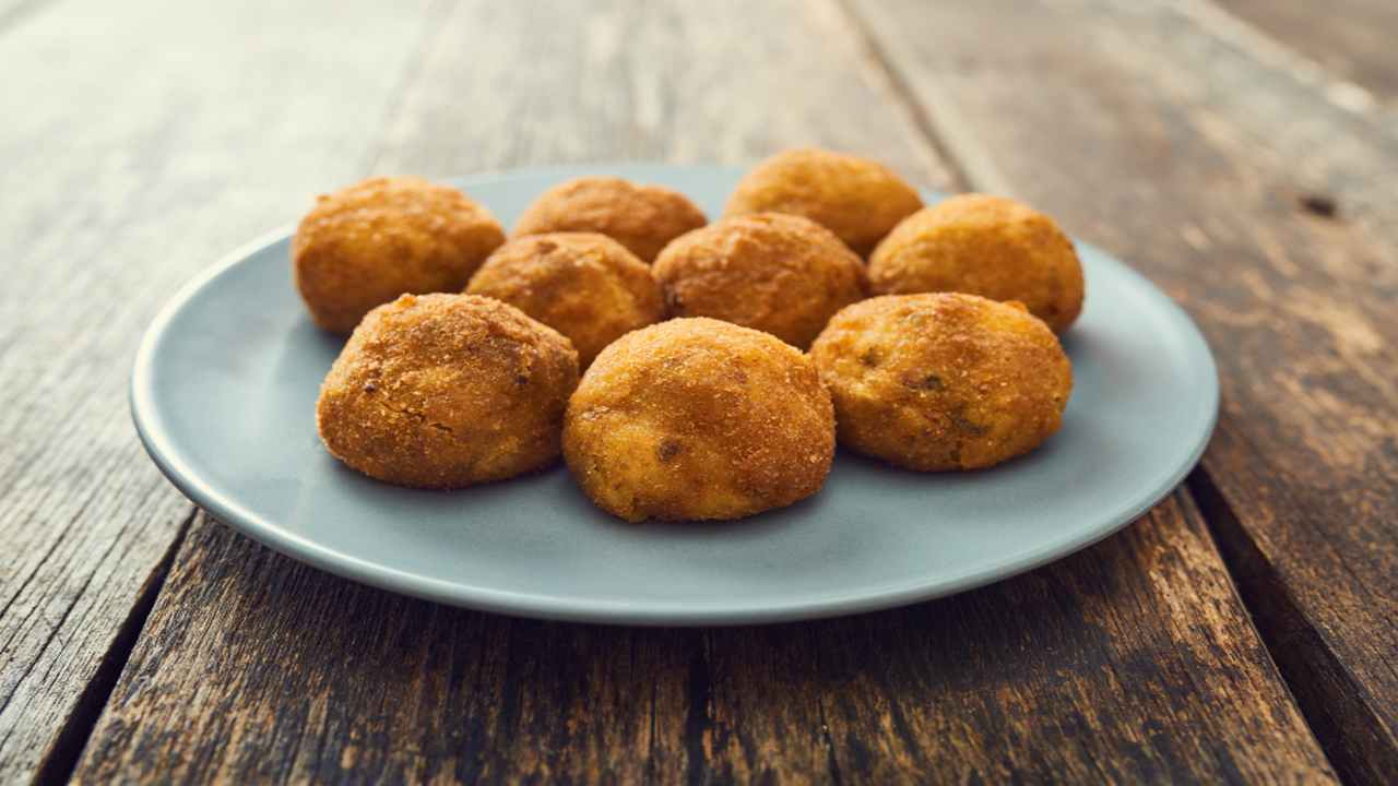 Polpette di patate alla siciliana con provola | Super golose