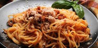 Spaghetti tonno e pomodori secchi - ricettasprint