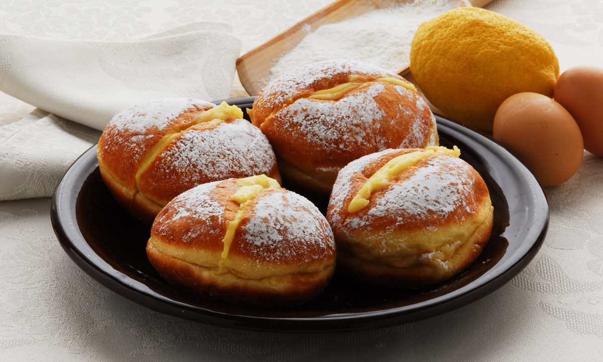 Bomboloni alla vaniglia con crema