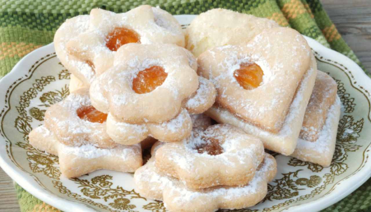 Ciambelle Sarde All Albicocca La Vera Ricetta Della Nonna Veloce E Golosa