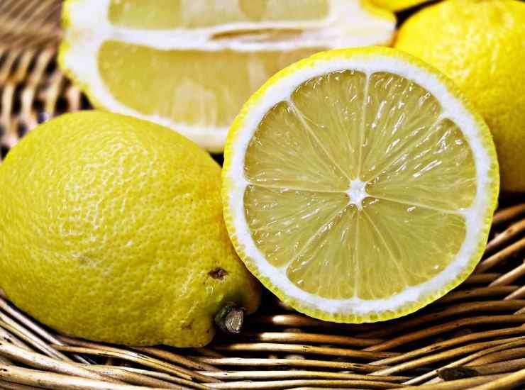 Crema limone e cannella in bottiglia - ricetta sprint