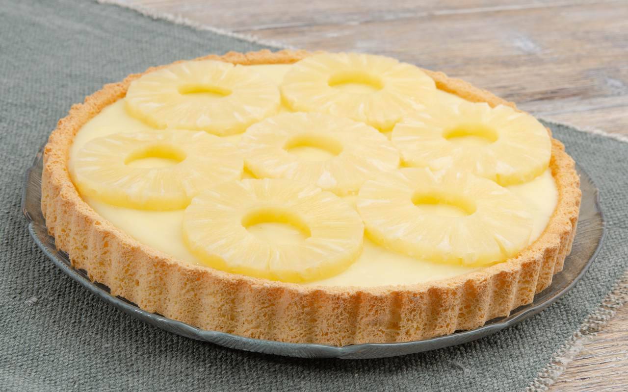 Crostata ananas e crema FOTO ricettasprint