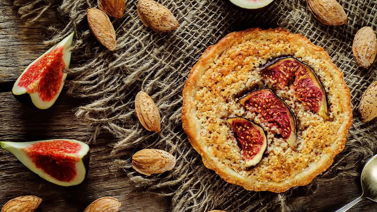 Crostata di fichi secchi e mandorle