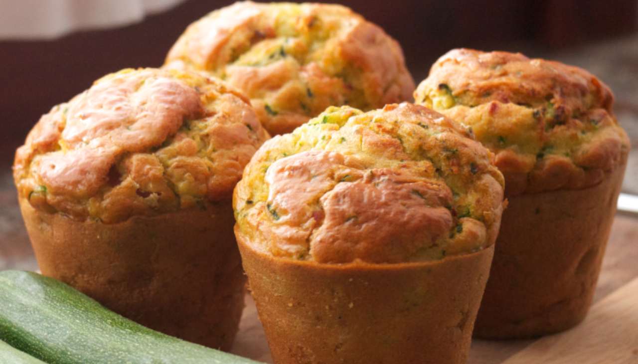 Muffin di zucchine e parmigiano - ricetta sprint