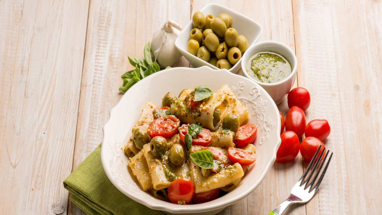 Paccheri con pesto