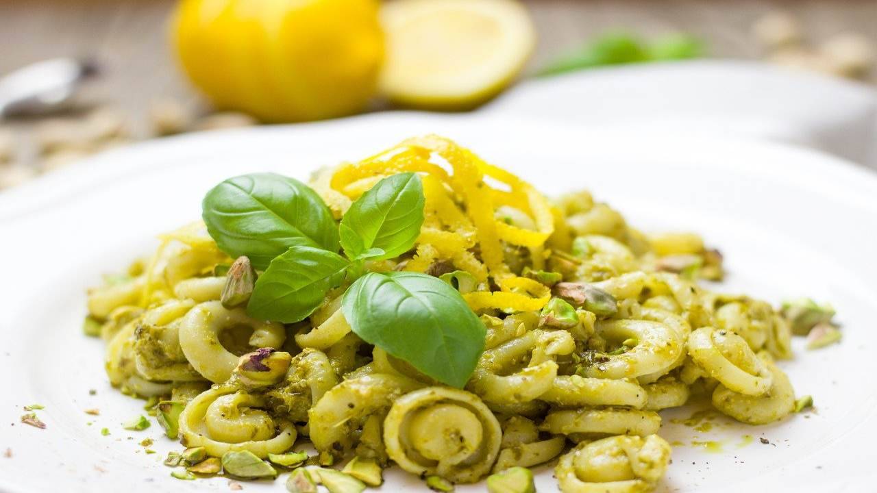 Pasta con pesto di pistacchi