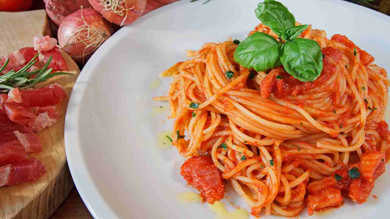 Spaghetti saporiti facili economici con pochissimi ingredienti ricettasprint