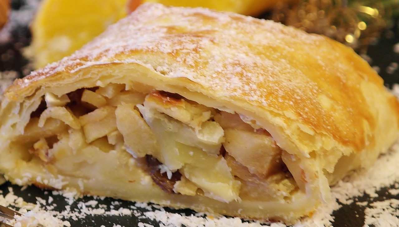 Strudel crema noci e mele - ricettasprint