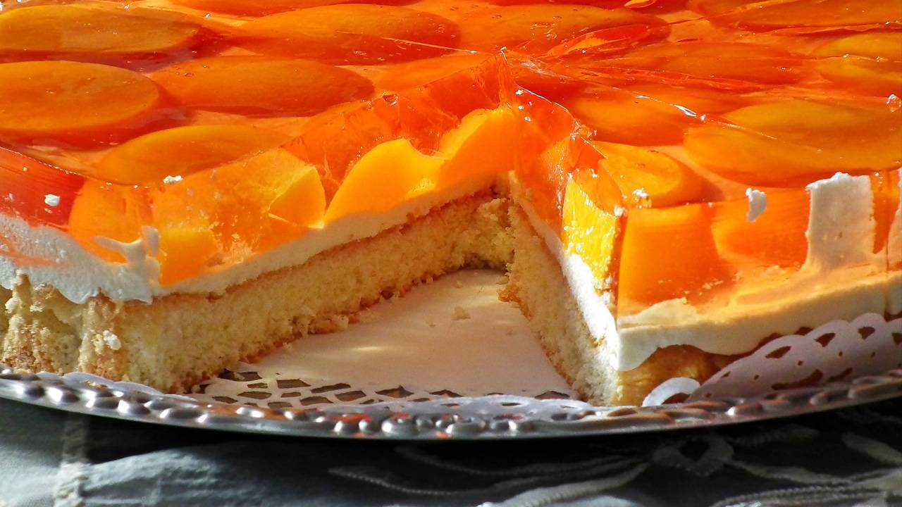 Torta con yogurt greco e arance