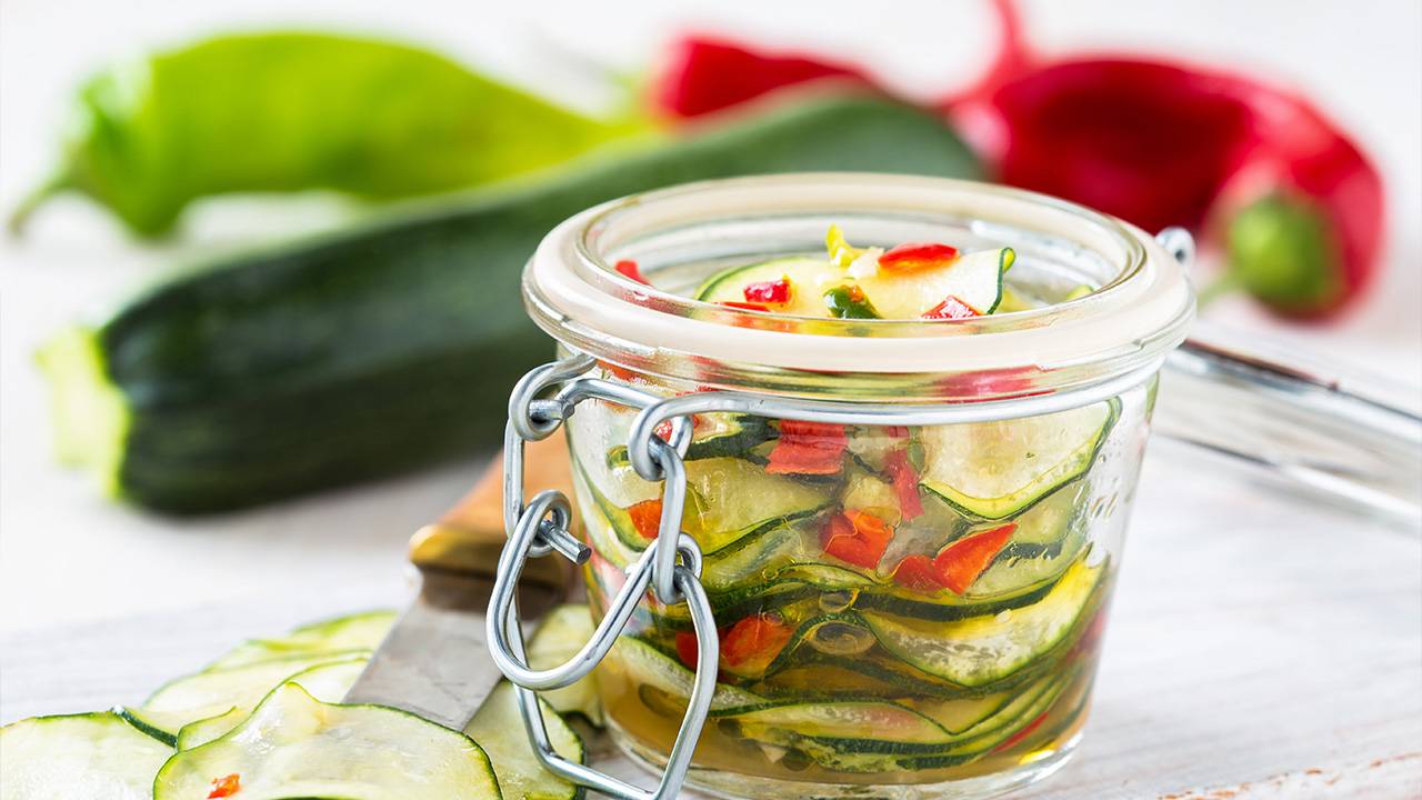 Zucchine essiccate sott'olio con aglio