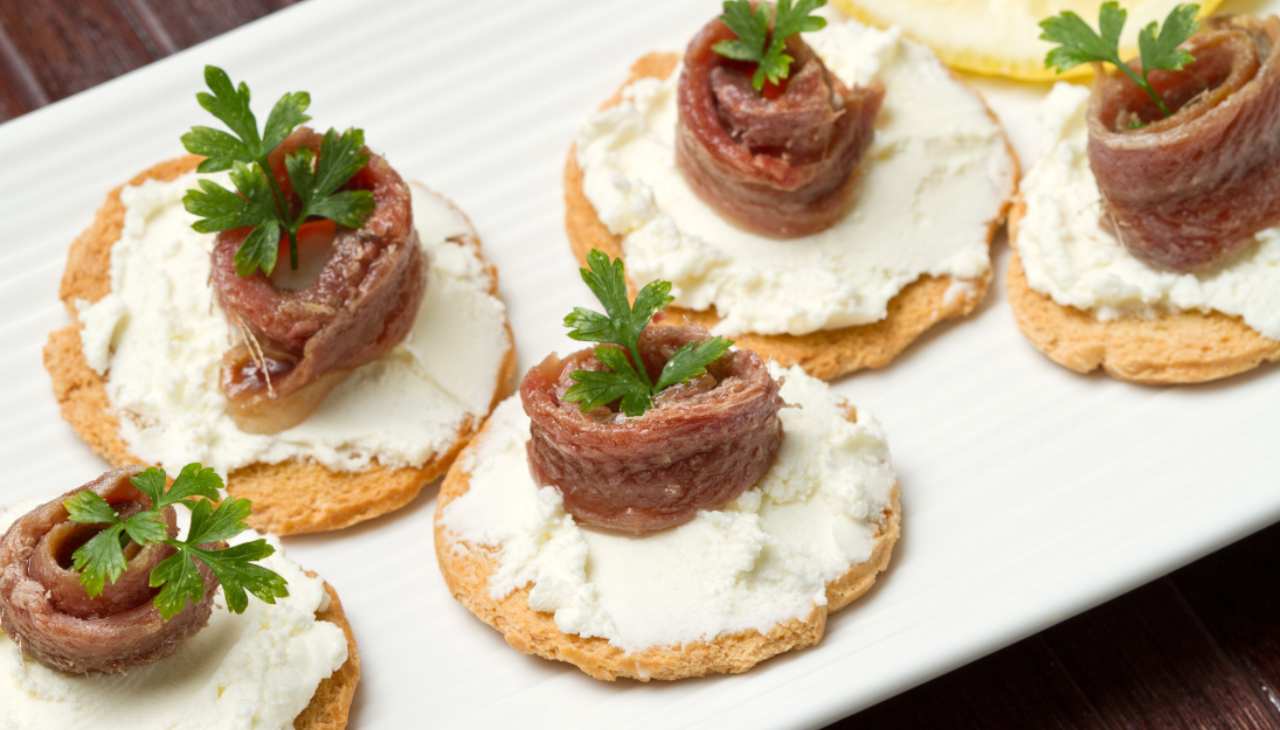 crostini stracciatella