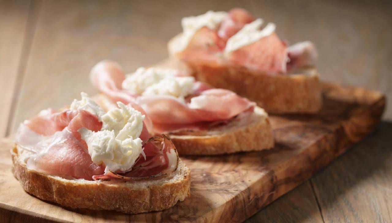 crostini prosciutto crudo