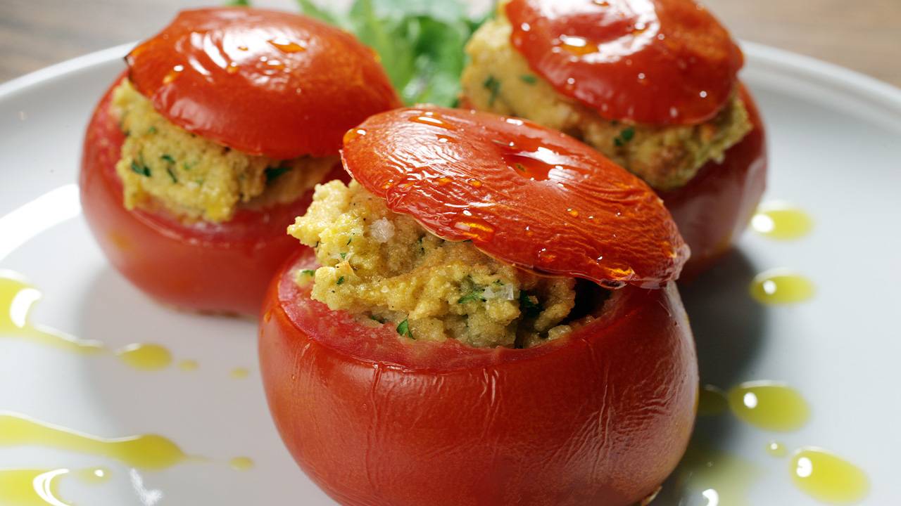 Pomodori farciti di vrdure e cous cous al forno