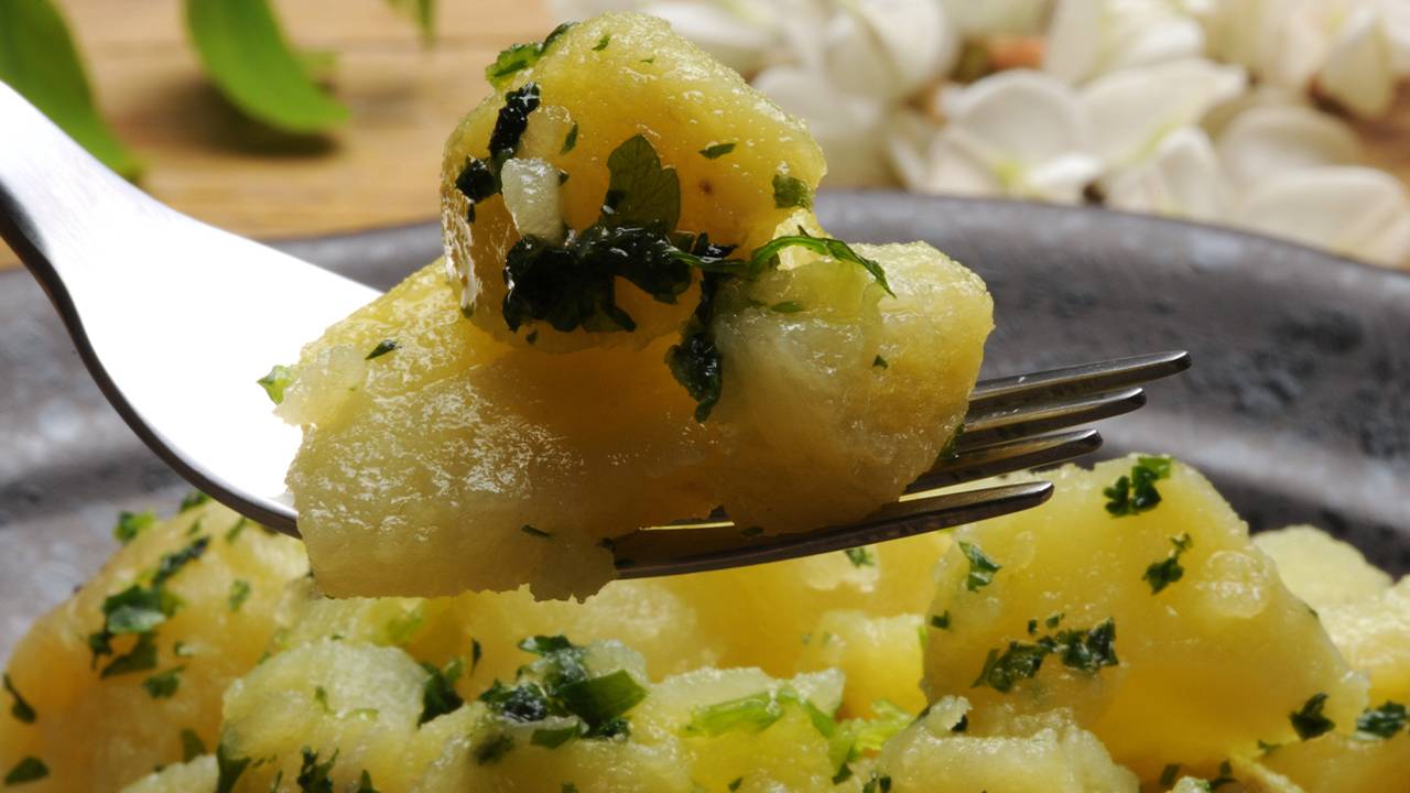 insalata di patate e cardi