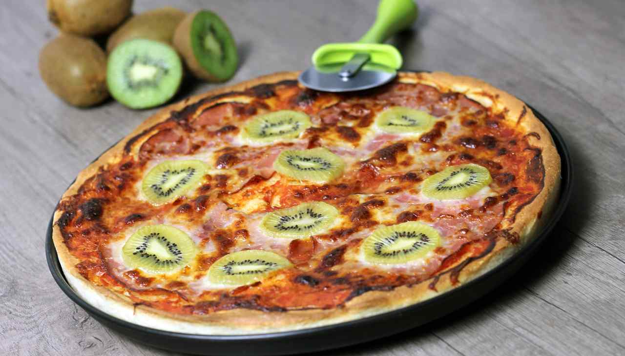 pizza frutta