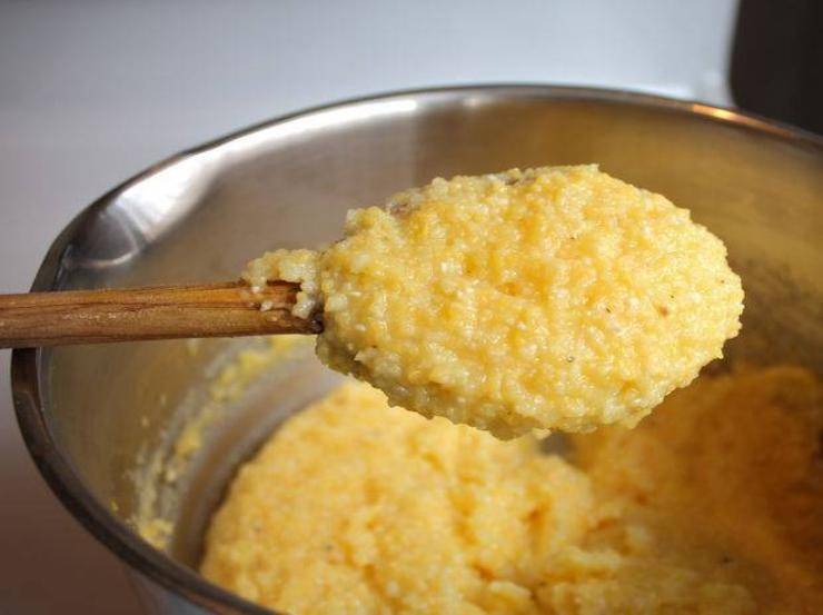Polenta con formaggio e lardo