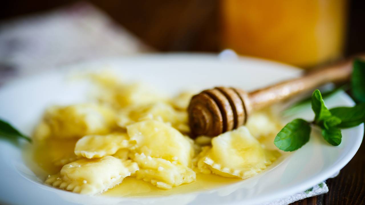 pasta fresca con fichi e formaggio