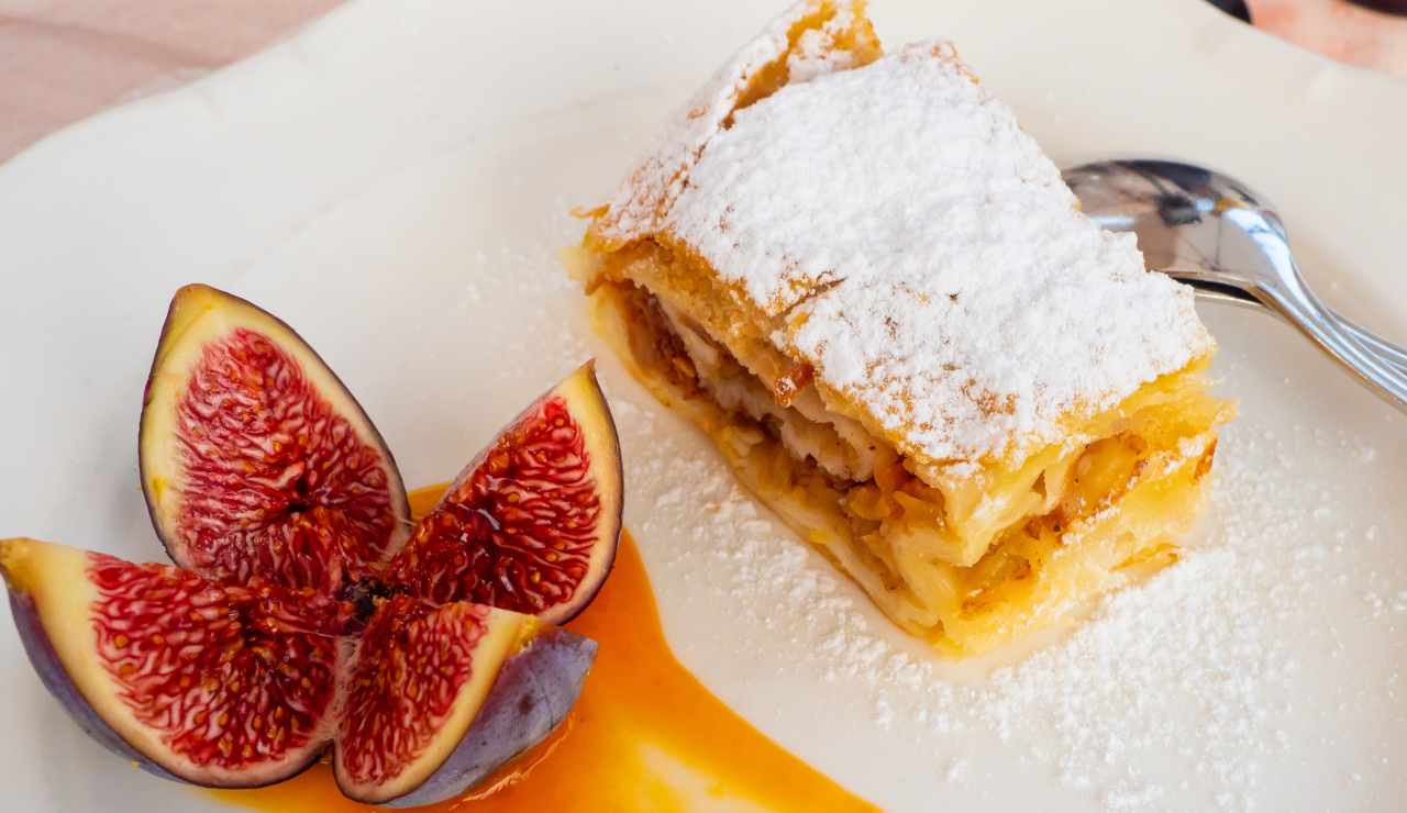 Strudel di fichi mandorle ed amaretti ricettasprint