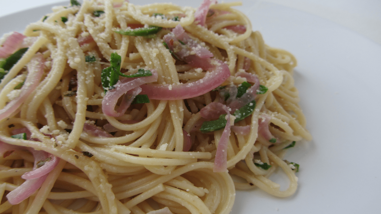 Spaghetti cipolla e patate