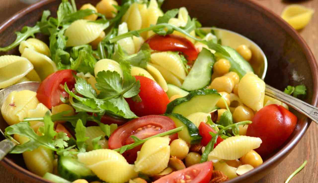 pasta con rucola ceci pomodori e cetrioli ricettasprint