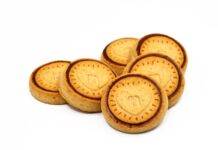 biscotti con crema spalmabile alle nocciole FOTO ricettasprint