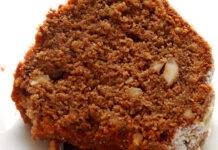 Ciambella alle noci, semplice e gustosa facile da preparare dolce al cioccolato con noci