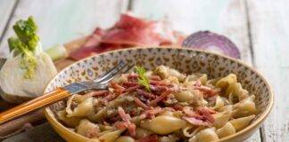 Pasta con cipolle