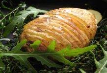 Patate intere croccanti cotte al forno | A dir poco squisite Patate al forno