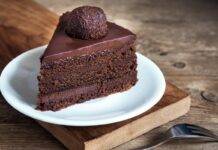 Torta romantica al gusto bacio | Golosissima e cioccolatosa torta bacio perugina FOTO ricettasprint