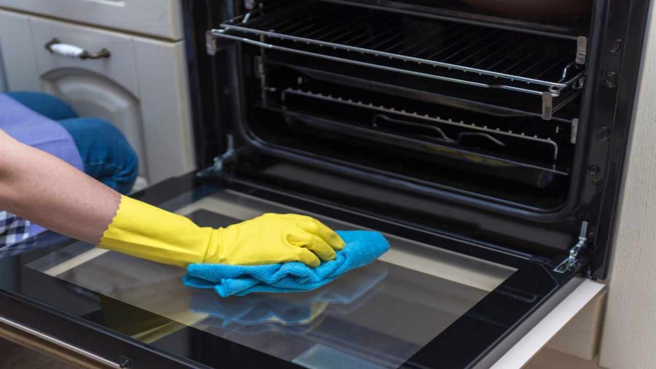 Come pulire il forno metodi