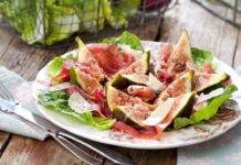 Insalata di fichi, bresaola e pecorino | Per concludere al top l’estate Insalata di fichi, bresaola e pecorino