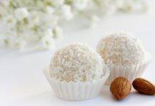 Tartufi cocco, cioccolato bianco e mandorle