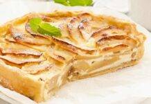 Crostata allo zabaione e mele | Ricetta delicata e profumata Crostata allo zabaione e mele