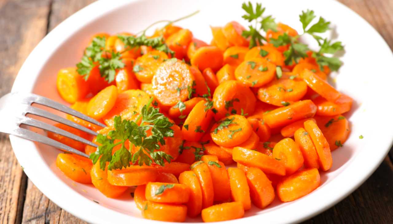 carote verdura lessa prezzemolo agrumi